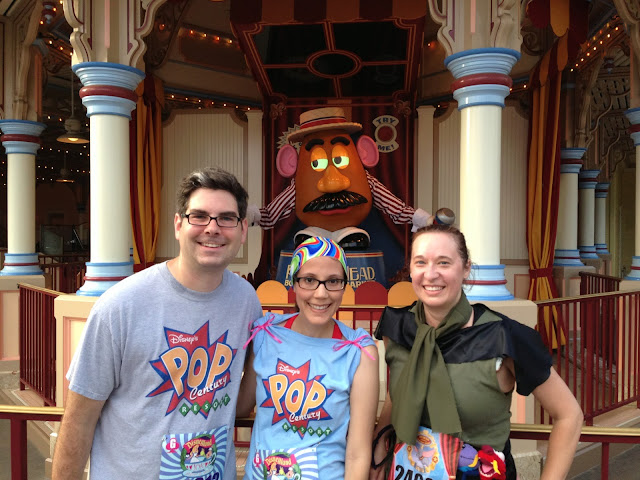 Budget Fairy Tale: Disneyland Race Weekend 2013 Part 2 - Inaugural Disneyland 10k