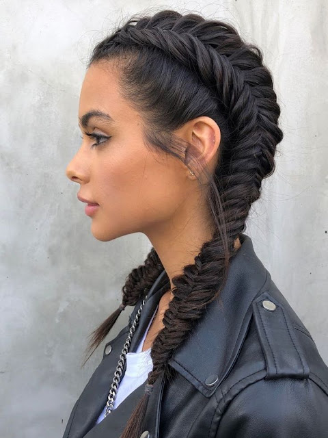 47 Best African Fishtail Braids Hairstyle 2019 For Black Hair or a quick weave whipped to exactitude for black hair 47 Best African Fishtail Braids Hairstyle 2019 For Black Hair