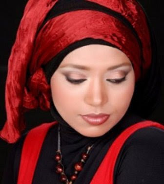 Red-and-Black-Hijab-Style