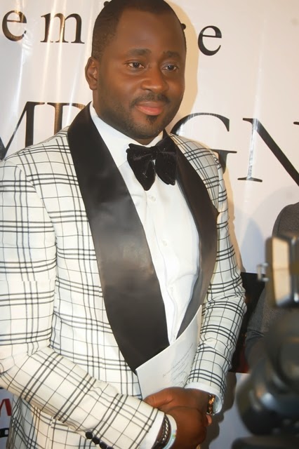 desmond eliiot