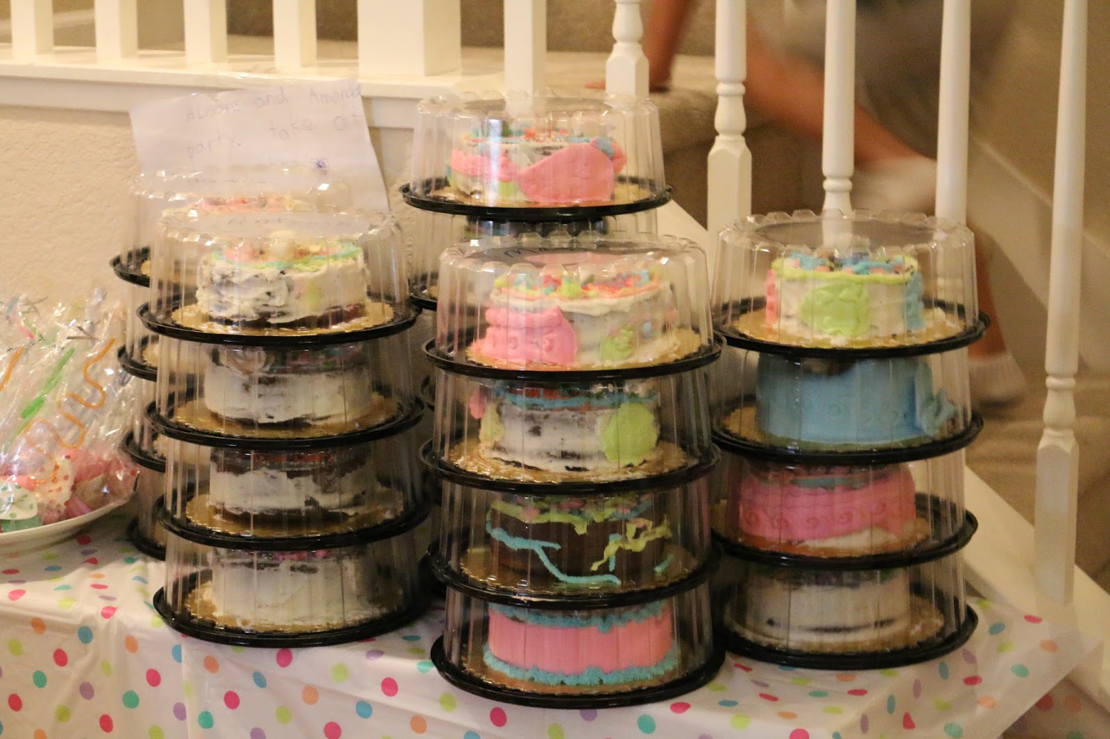 How to Throw a Cake Decorating Cake Party!