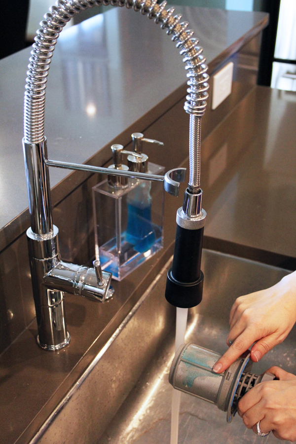 How to clean a dishwasher filter wash your dishwasher filter