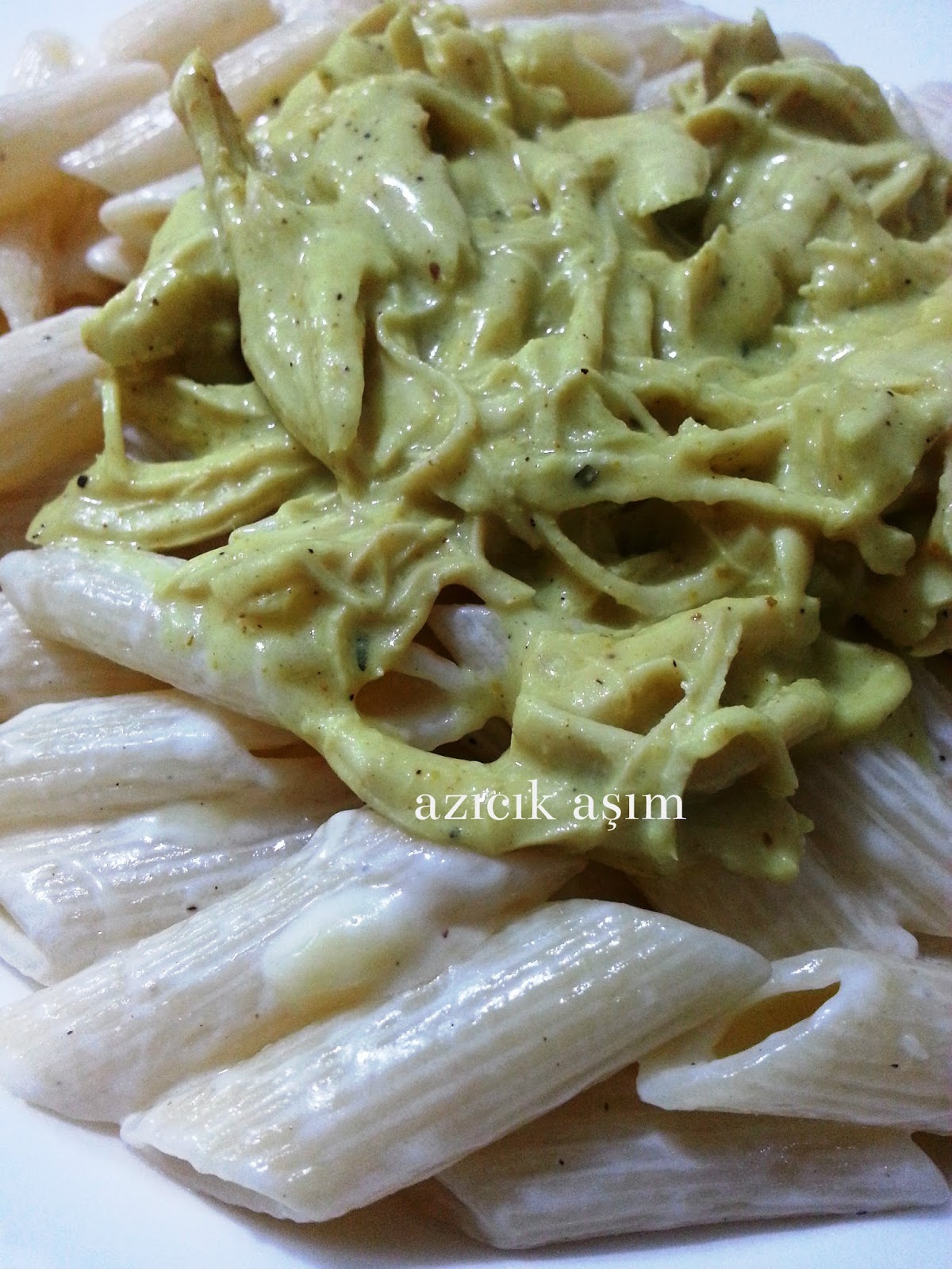 Baharatlı Tavuk Soslu Tagliatelle Tarifi Baharatlı Tavuk Soslu Tagliatelle Tarifi