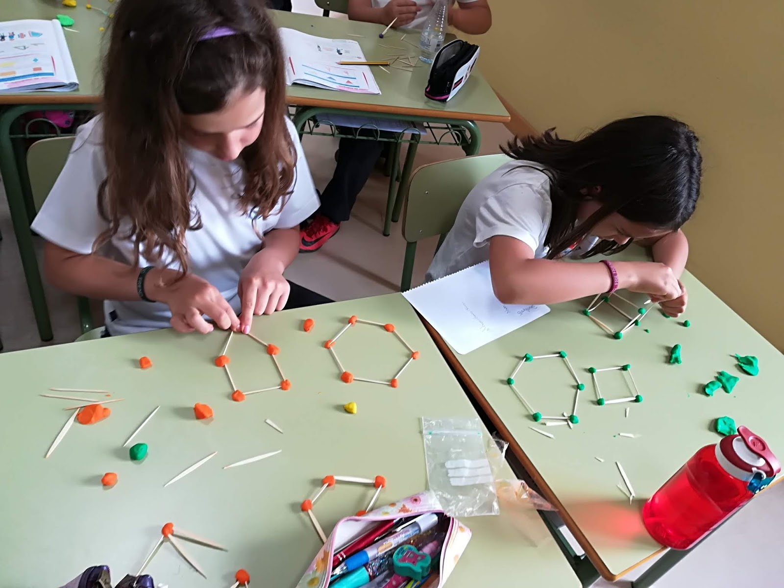 ExactaMENTE: MATEMÁTICAS MANIPULATIVAS