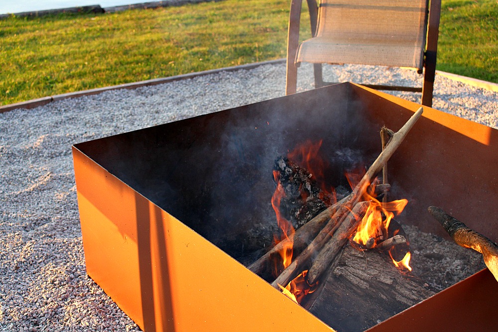 Modern metal fire pit Modern Metal Fire Pit DIY