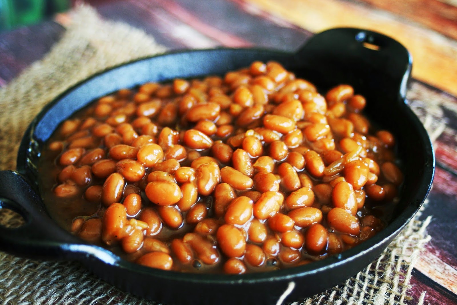 I Thee Cook: Super Easy Carmelized Onion and Bourbon Baked Beans
