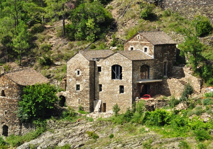 Saint Mélany Saint Mélany