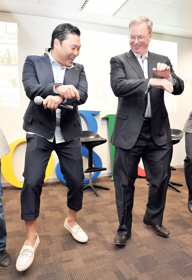 Viralmente: GANGNAM STYLE - An appropriate question.