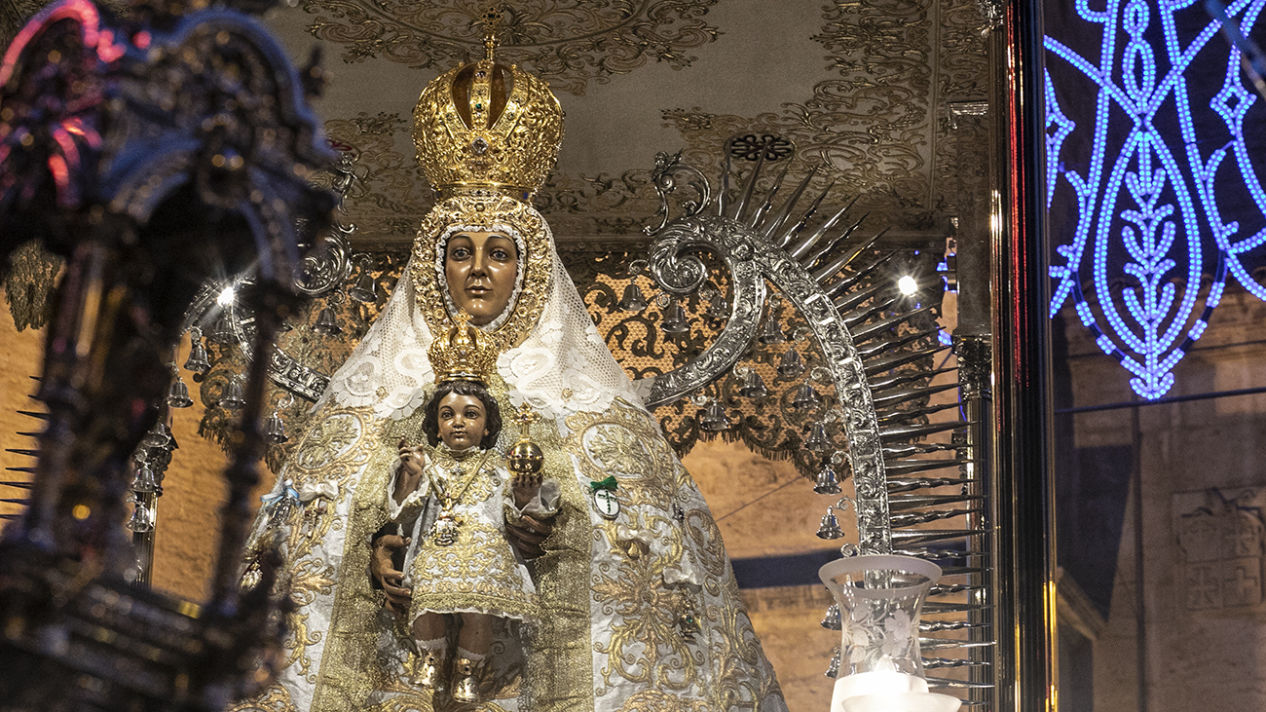 Horario e Itinerario de la procesión de la Virgen del Prado. Ciudad Real 15 de Agosto del 2023 Horario e Itinerario de la procesión de la Virgen del Prado. Ciudad Real 15 de Agosto del 2023