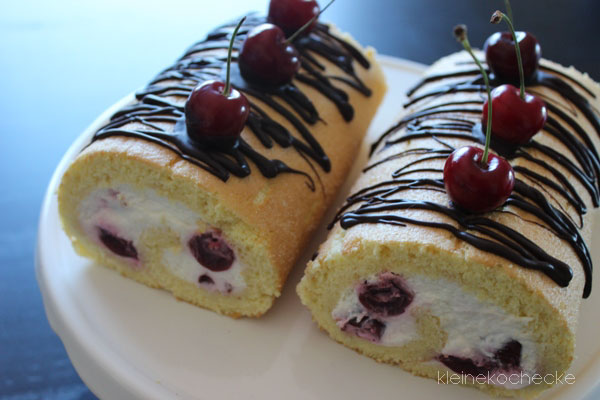 Kleine Kochecke: Schwarzwälder Kirsch-Roulade