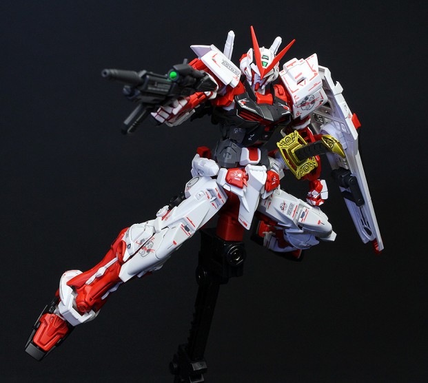 Painted Build: RG 1/144 Gundam Astray Red Frame