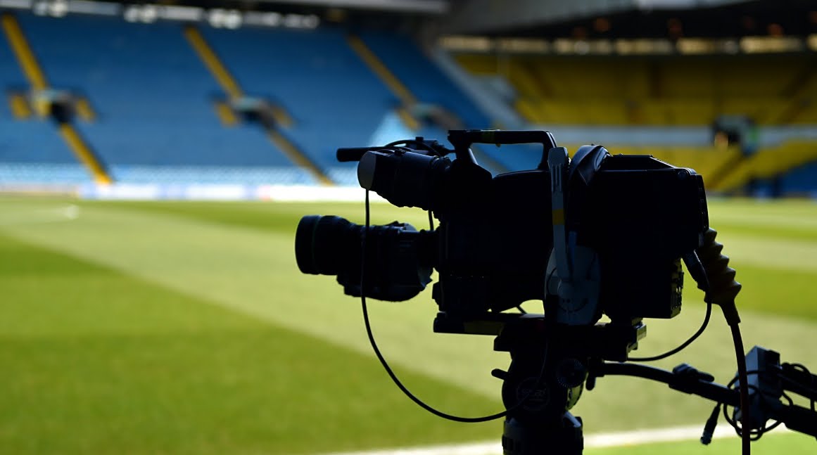 DIRETTA Calcio Rojadirecta Udinese-Milan Streaming Sampdoria-Torino Gratis, dove vedere le partite Oggi in TV. Martedì c'è Napoli-PSG e Inter-Barcellona.