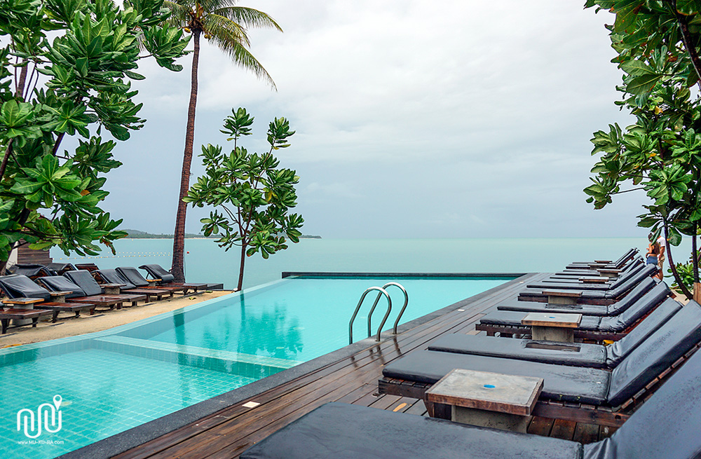 ที่พักเกาะสมุยราคาถูก วิวติดทะเล @ Escape Beach Resort Koh Samui 🏖 l Just  2 Feet