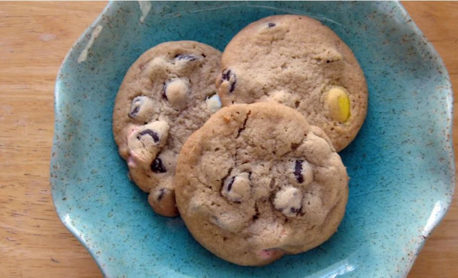 Chocolate Chip Easter Egg Cookies Fresh from the...