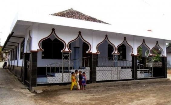 Masjid di Indonesia yang selamat dari bencana