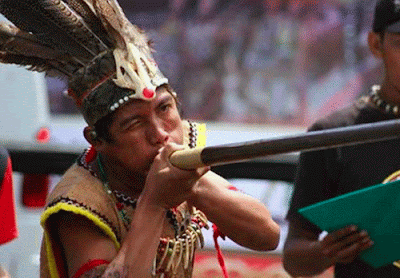 Gambar Mandau Senjata Tradisional Kalimantan Timur