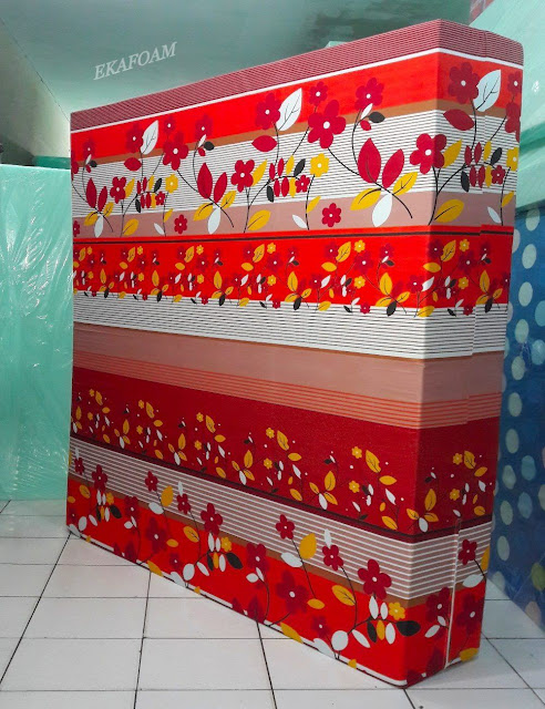 Kasur inoac bunga sakura merah maroon Kasur inoac motif bunga sakura merah maroon