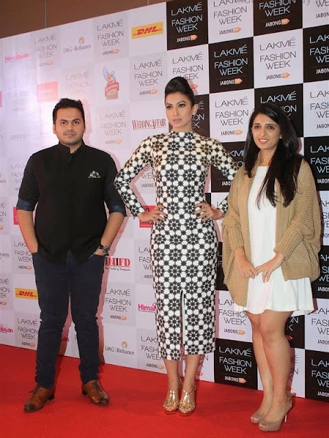 Designers With Their Muses At The Lakmé Fashion Week Winter Festive