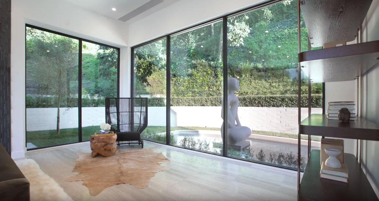 41 Photos vs. Modern Architectural Marvel in Beverly Hills, California | Sotheby's International Realty - Luxury Home & Interior Design Tour 41 Photos vs. Modern Architectural Marvel in Beverly Hills, California | Sotheby's International Realty - Luxury Home & Interior Design Tour