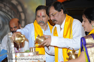 Utsav, Pooja, Poojan, Pujan, offering, Gurupournima, Aniruddha Bapu, Dr. Aniruddha Joshi, Aniruddha Joshi, Aniruddha, Bapu, Sadguru Aniruddha, Aniruddha Bapu Pravachan, faith, teachings, prayer, Lord, devotion, Utsav, Guru, Sir, Dad, Pravachan, God, prayer, Lord, devotion, faith, teachings, Bapu, Aniruddha Bapu, Sadguru, discourse, भक्ती, बापू, अनिरुद्ध बापू, अनिरुद्ध, भगवान , Aniruddha Joshi, Sadguru Aniruddha, Aniruddha Joshi Bapu, Aniruddha Bapu Pravachans, Bandra, Mumbai, Maharashtra, India, New English school, IES, Indian Education Society, Vedic, Hinduism, Hindu, Paduka