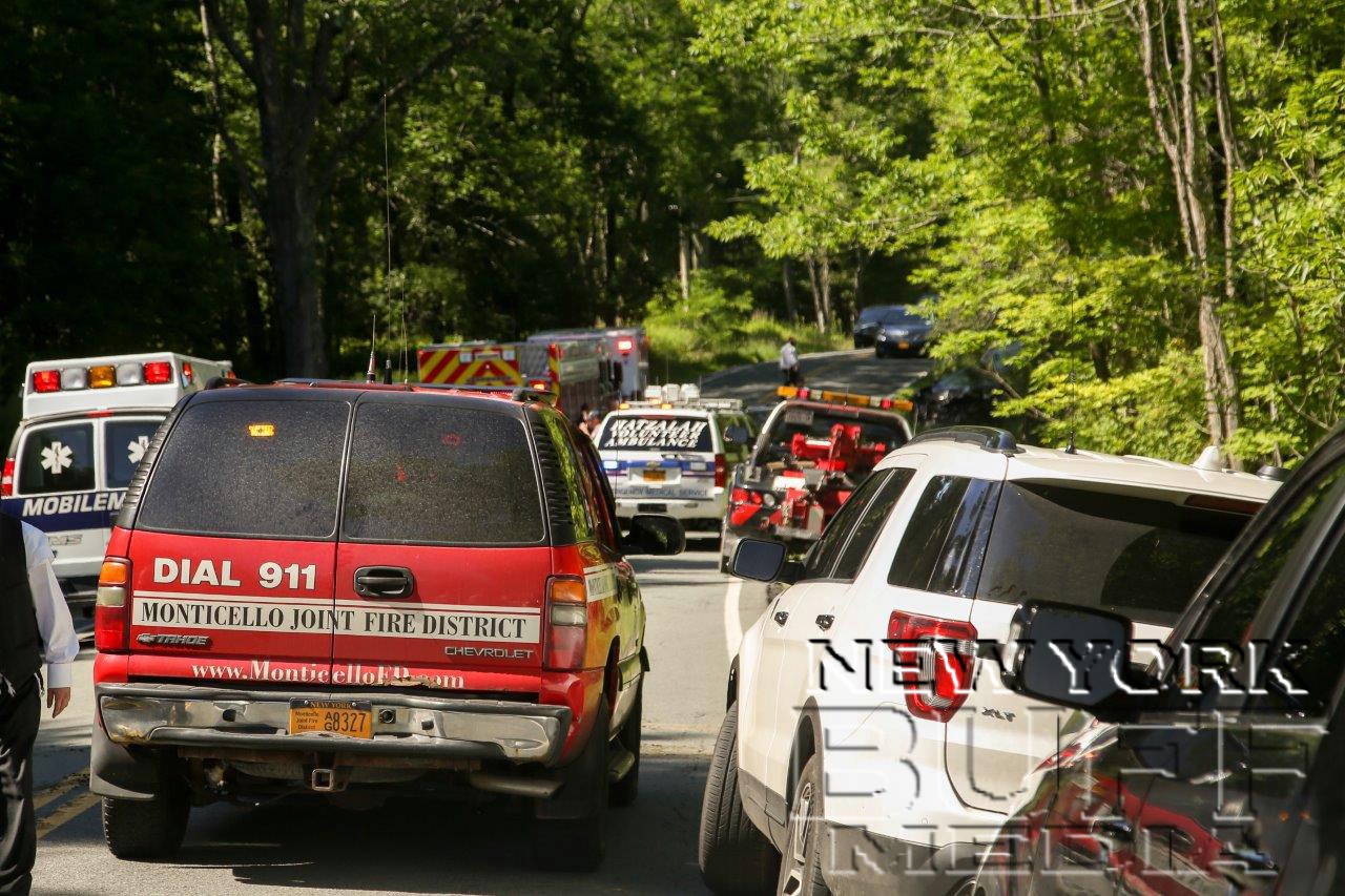 New York Buff Media Two Car Accident On Anawana Lake Rd In Monticello