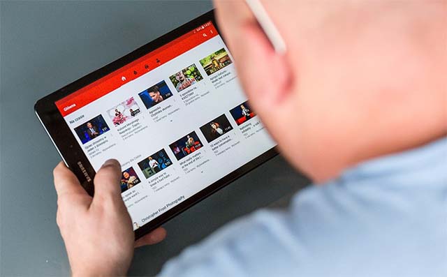 Aplikasi YouTube Android Menerima Pembaruan Mode Gelap Aplikasi YouTube Android Menerima Pembaruan Mode Gelap