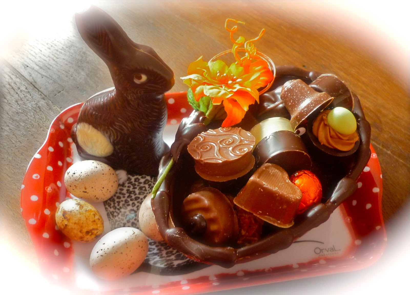 шоколадные яйца на пасху. пасхальные яйца шоколад. шоколад на пасху. шоколадные пасхальные яйца. шоколадные пасхальные яички.