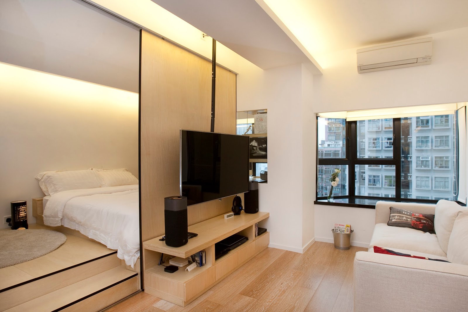 Wardrobes are a luxury for most hong kong homes and even when they do exist are usually barely adequate in this bachelor pad in vantage park mid levels