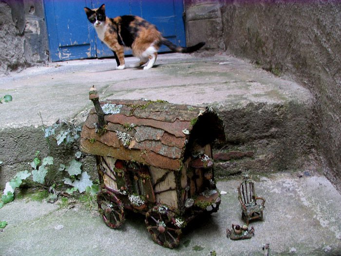 Pyre Caravan Diana Heyne: Nomadness....My Faery Caravans and a Pilgrimage to Sainte ...