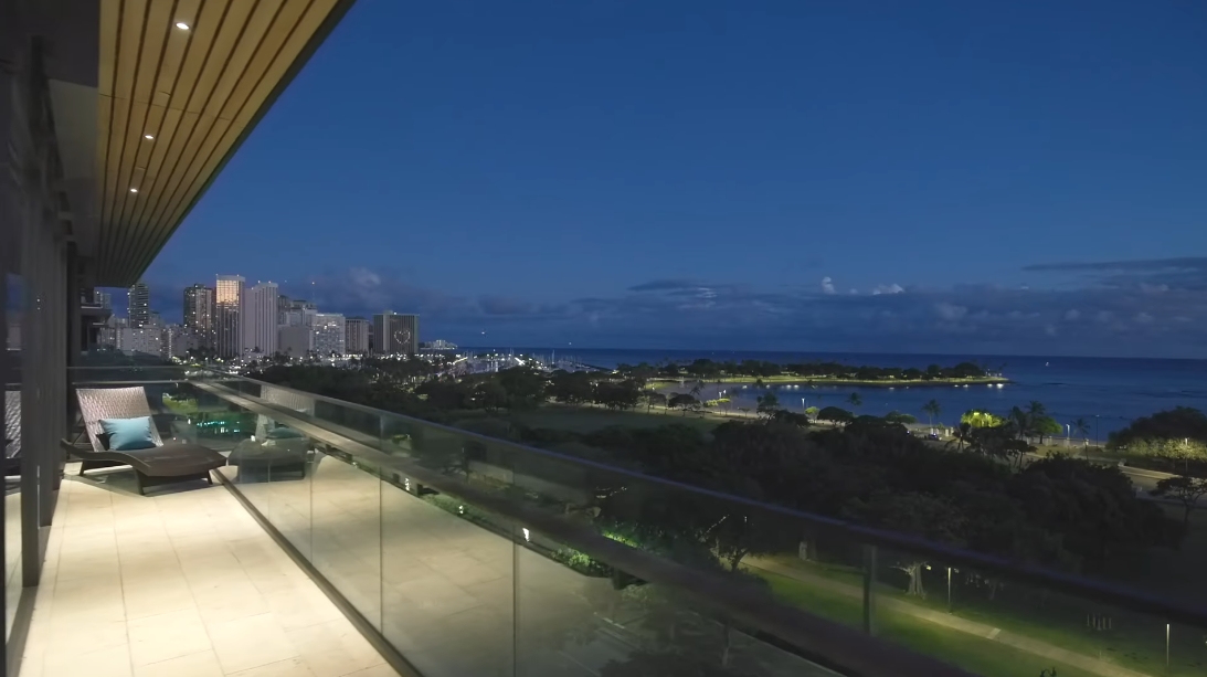 31 Interior Design Photos vs. 1388 Ala Moana Blvd #2801, Honolulu Luxury Penthouse Tour