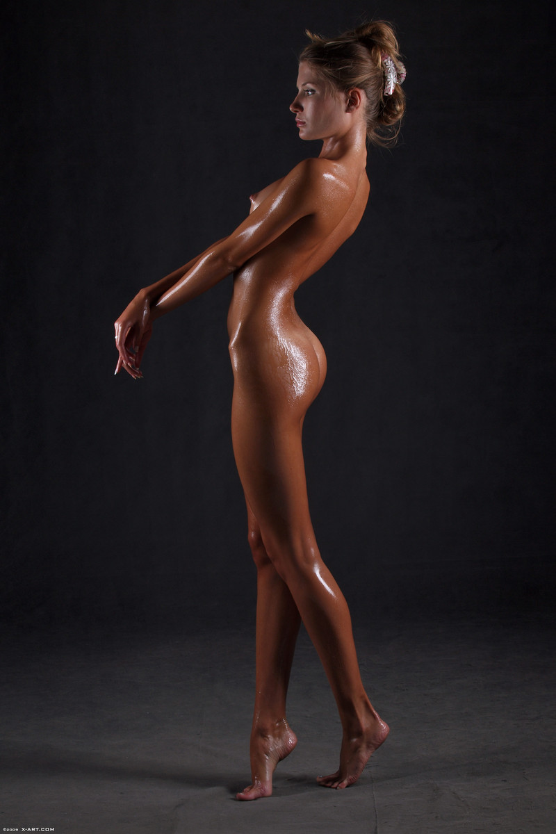 Oiled Nude Women 42