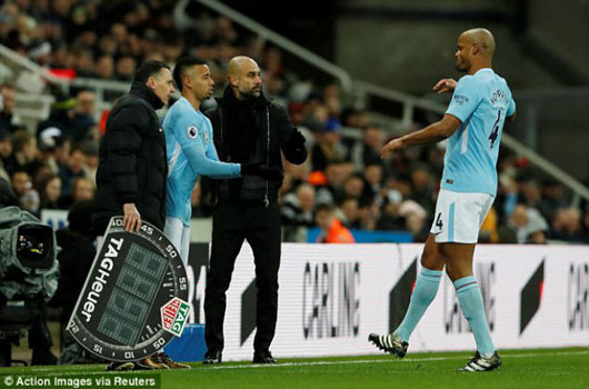 Man City thắng liền 18 trận: Pep áp sát kỷ lục của chính mình trong âu lo 4 Man City thắng liền 18 trận: Pep áp sát kỷ lục của chính mình trong âu lo 4