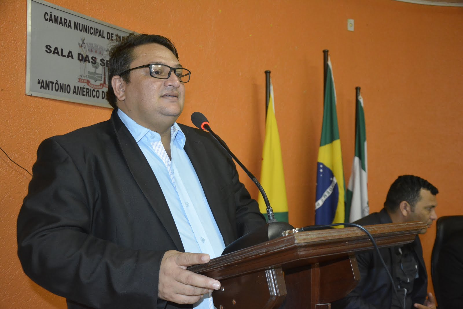 ANTÔNIO ARAÚJO APRESENTA ANTEPROJETO QUE INSTITUI O SISTEMA MUNICIPAL