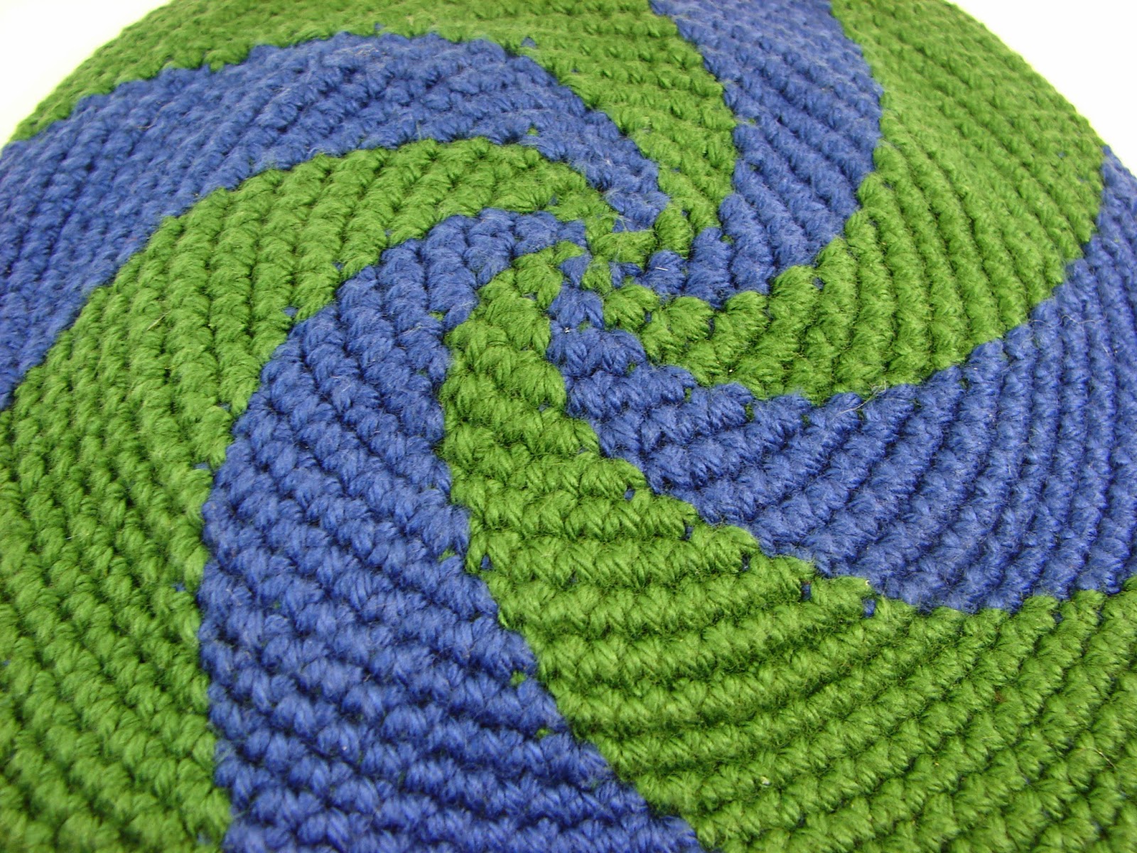 disc, frisbee, crochet, crocheted, toy, blue, green