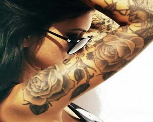 Cinza Rosa De Manga Tatuagem
