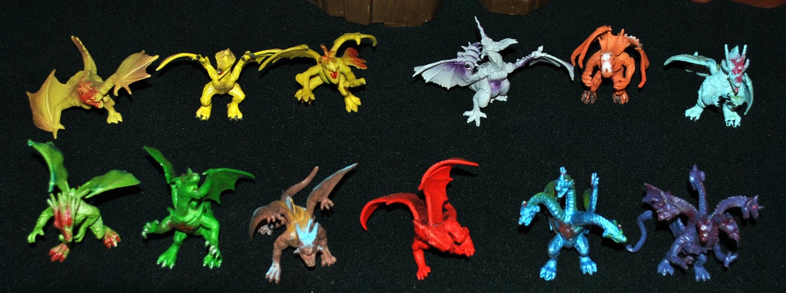 Fantasy Toy Soldiers THE WORLD OF DINOSAUR Bootleg Dragons