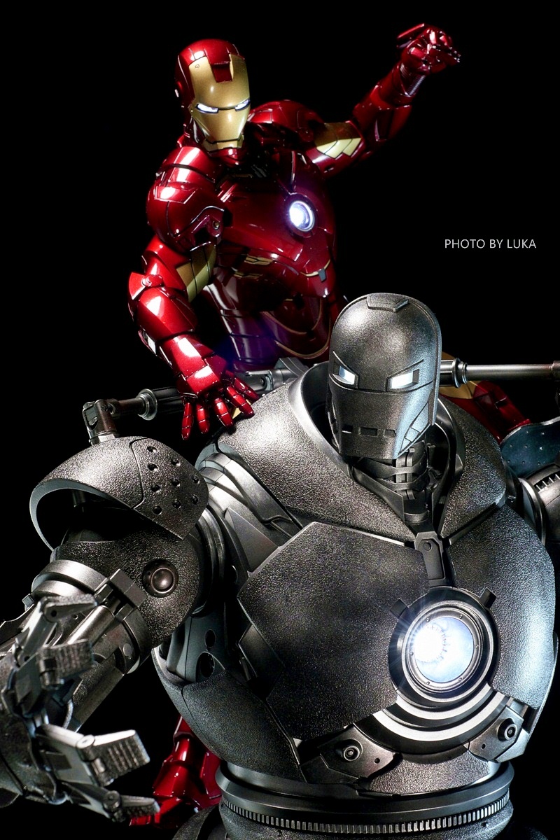 iron monger hot toys