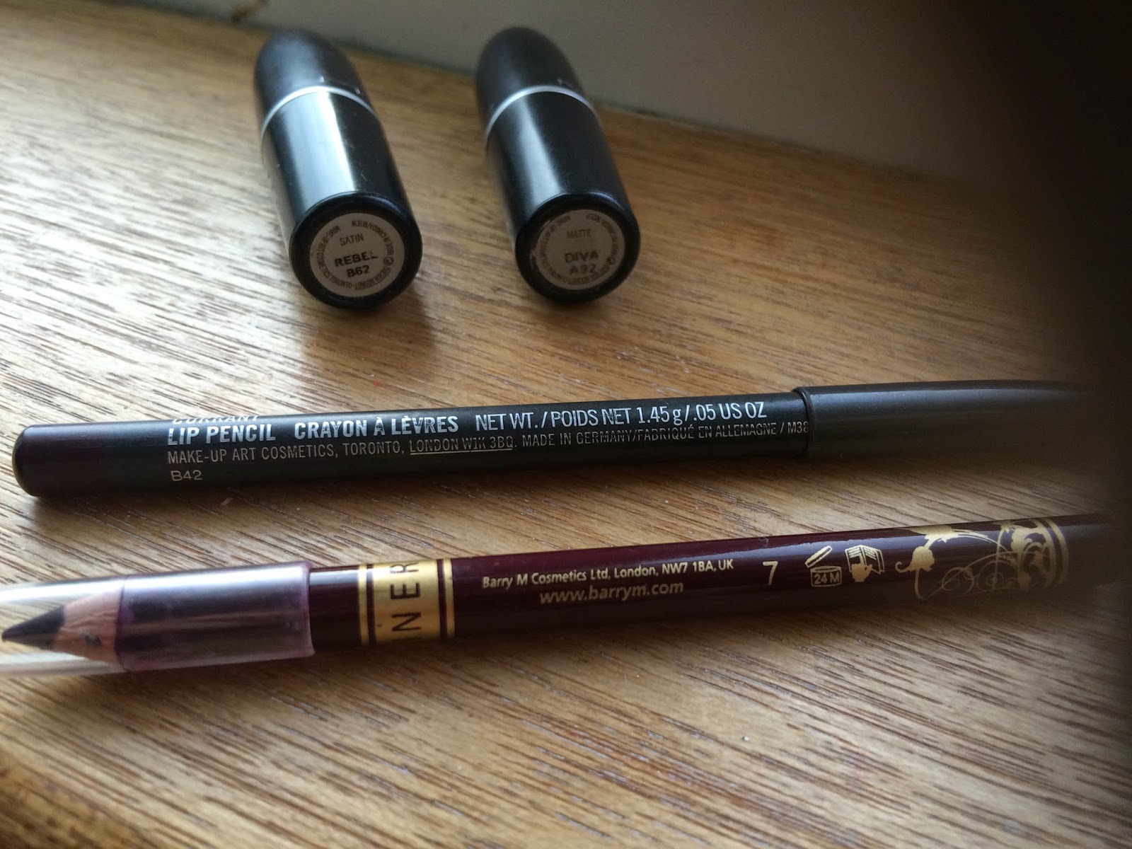 my fashion & beauty blog MAC Cherry, Nightmoth, Currant lip liners