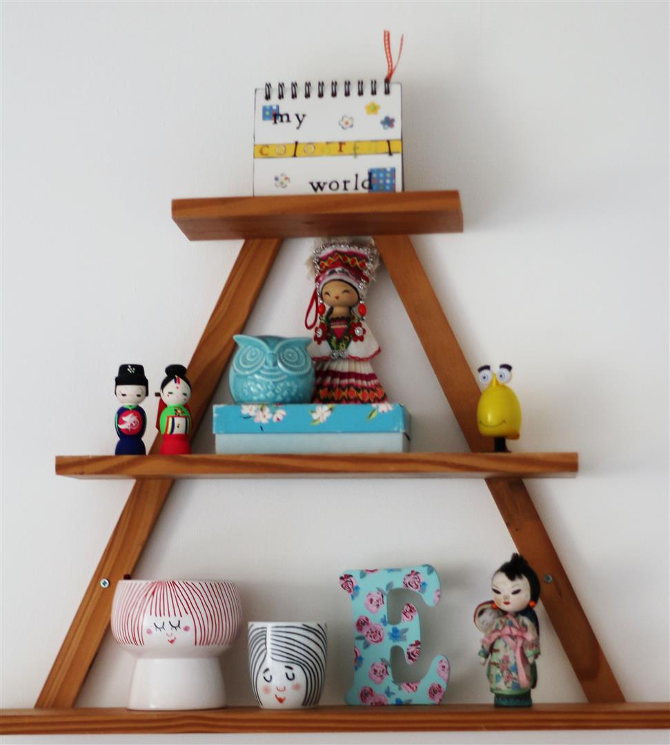 emuse Colourful bedroom displays