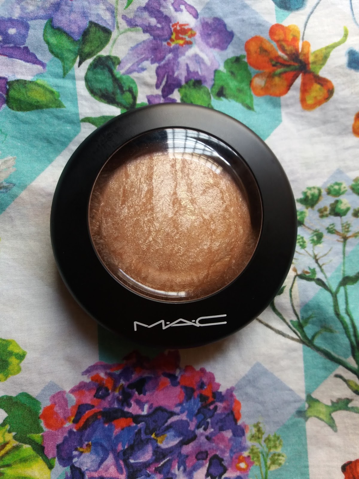 MAC Soft and Gentle Mineralize Skinfinish Review