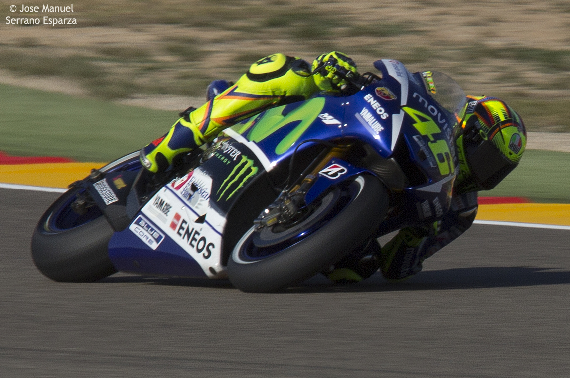 elrectanguloenlamano: VALENTINO ROSSI: MotoGP DNA