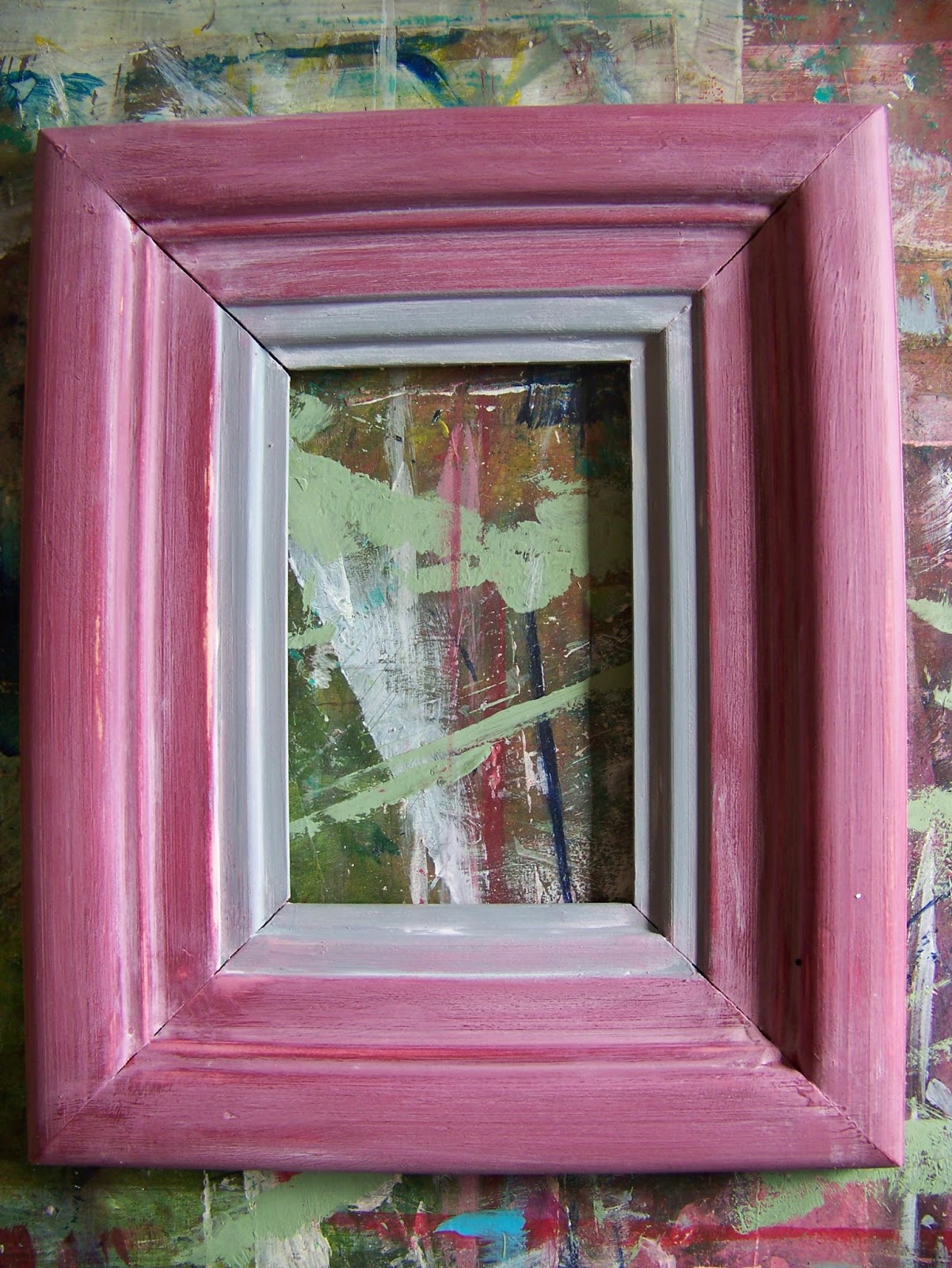 A Pretty Talent Blog Using Dala Chalk Paint To Paint A Picture Frame