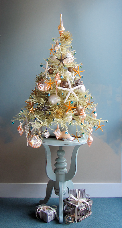 Christmas tree beach theme deals