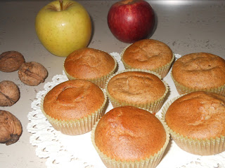 ... muffin alle noci alle due mele annurca e golden con il bimby ...