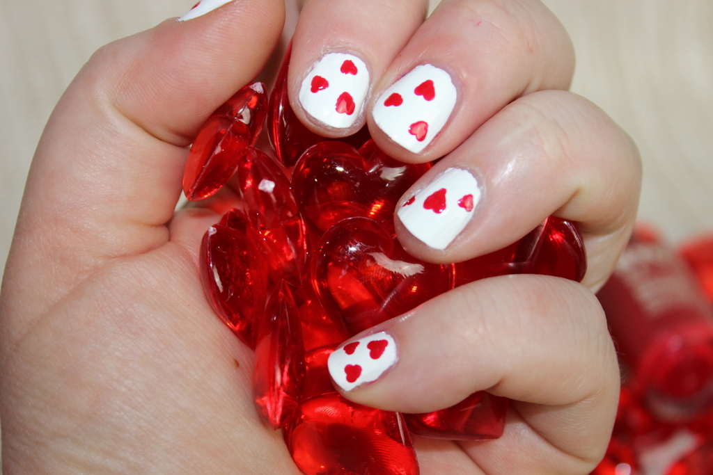 Easy peasy Valentine's Day nail art | Lovely Girlie Bits - Best Irish
