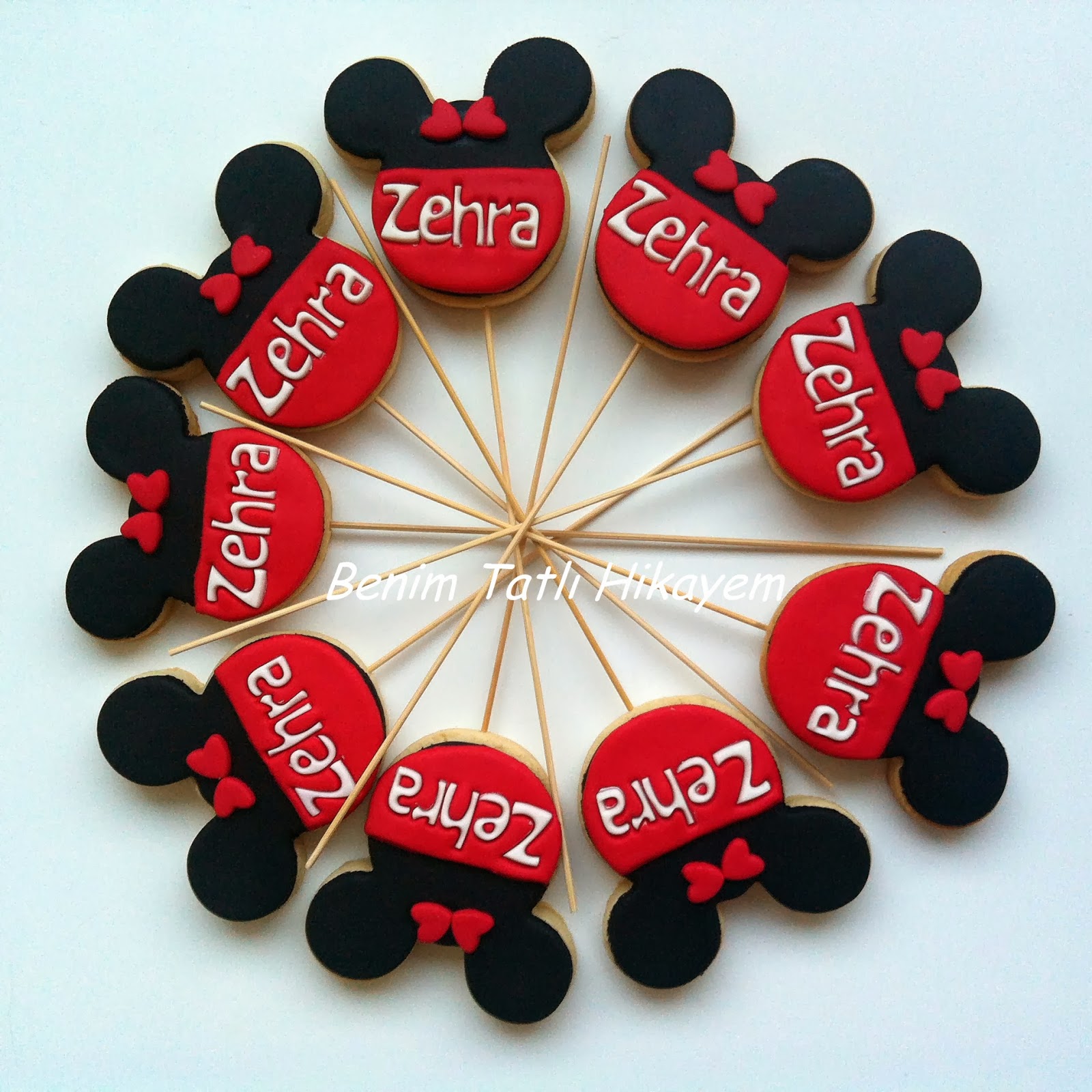 Zehra Bebek Bir Yaşında!