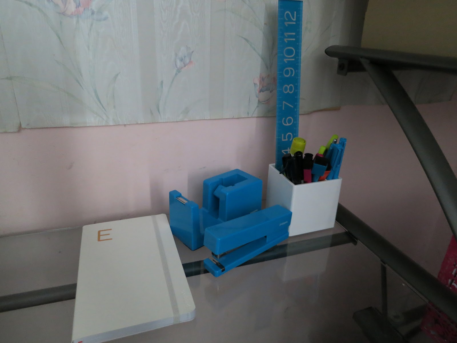 Ask Away Blog Poppin Desk Accessories Review