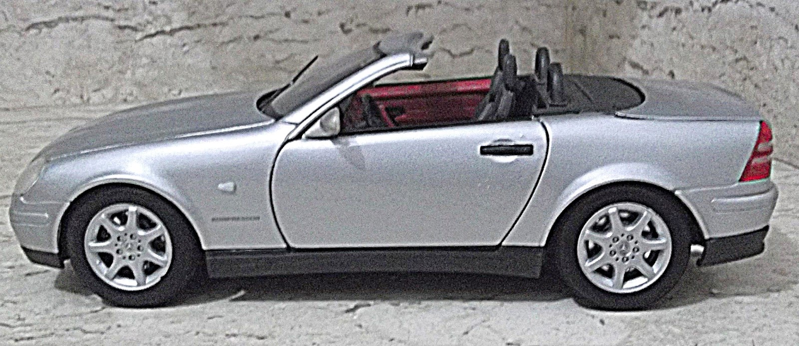 Spezial Edition Maisto - 1:18 - Mercedes Benz 230 SLK - Il