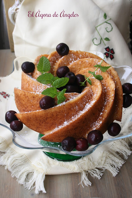 Bundt Cake De Frutas De Verano
