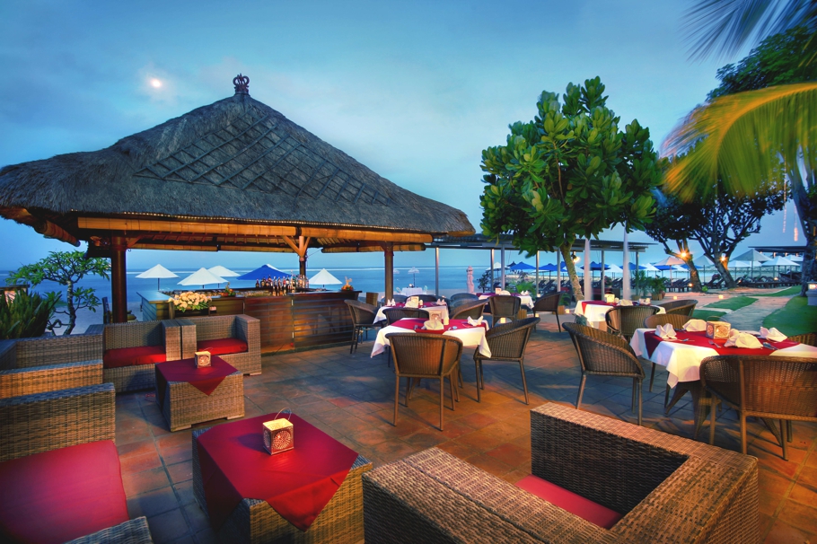 Luxury Life Design: Aston Bali Beach Resort and Spa